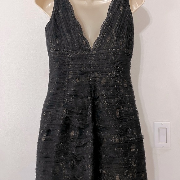 Monique Lhuillier Lusting Over You Black Gown $598 - Picture 11 of 16